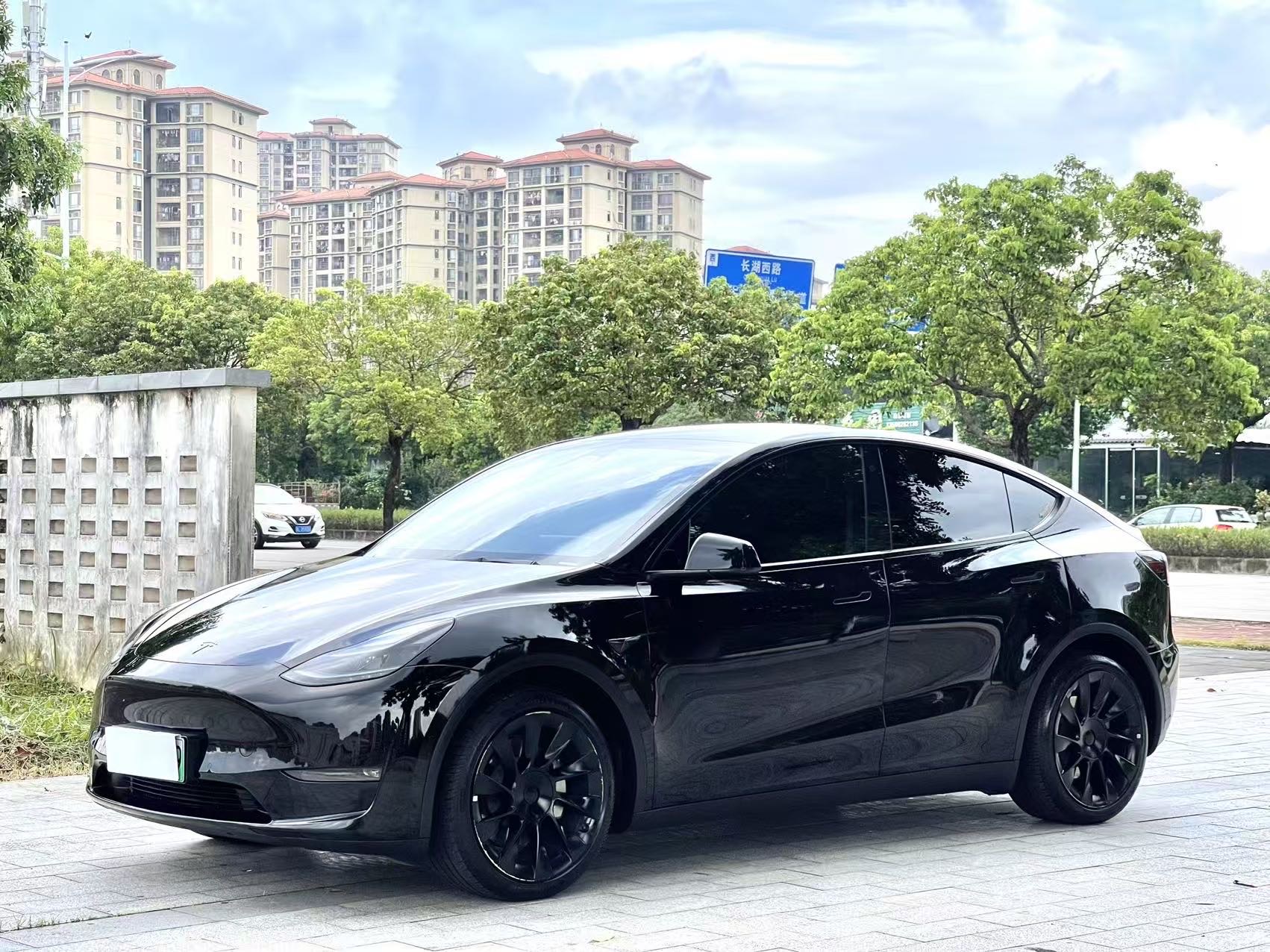 Tesla Model Y 2022 Tesla Model Y 2022 car image