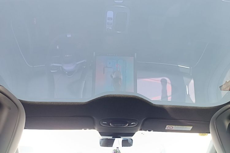 MI SU7 2025 car image #18