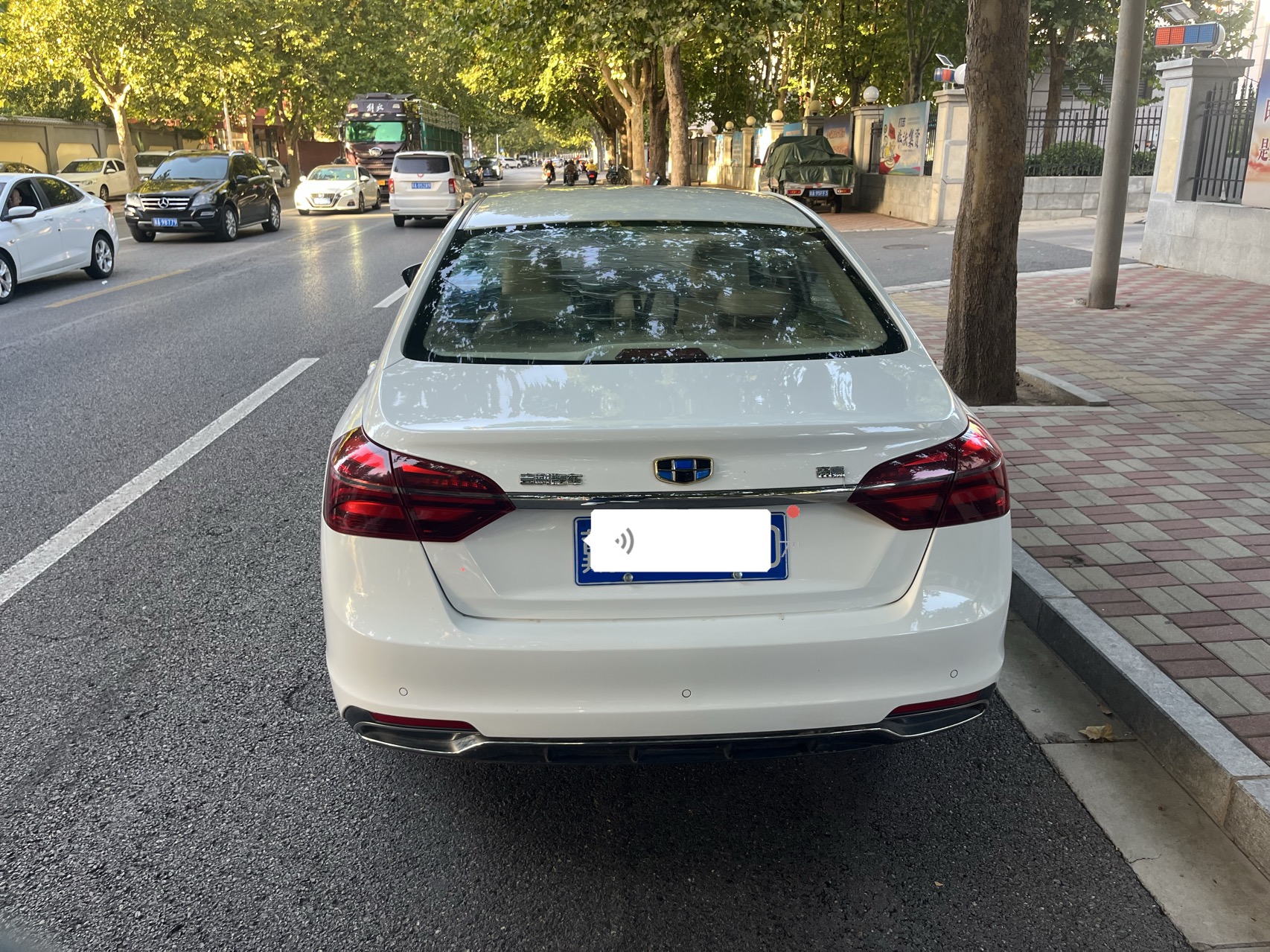GEELY Emgrand 2018 #4 GEELY Emgrand 2018 imagen de coche #4