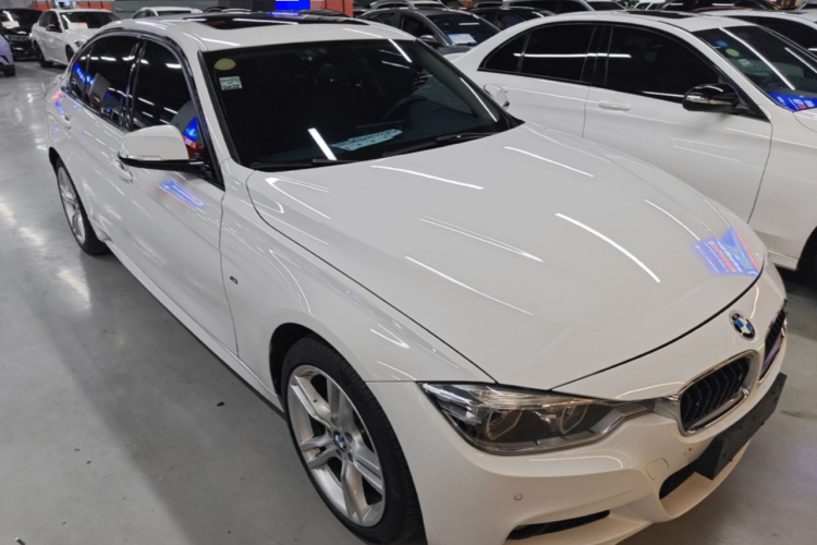 BMW 3 Series 2018 #4 BMW 3 Series 2018 car image #4