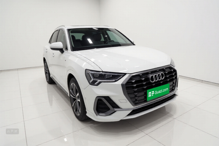 Audi Q3 2023 #4 Audi Q3 2023 car image #4