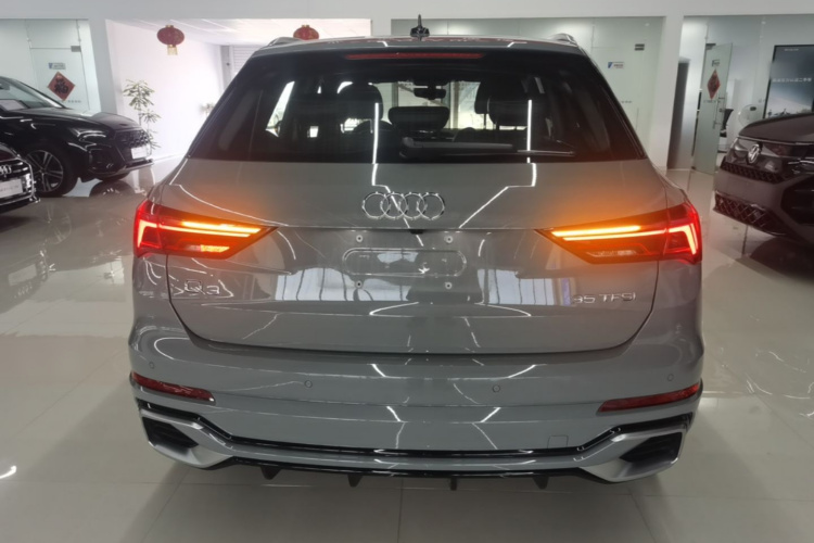 Audi Q3 2025 #6 Audi Q3 2025 car image #6