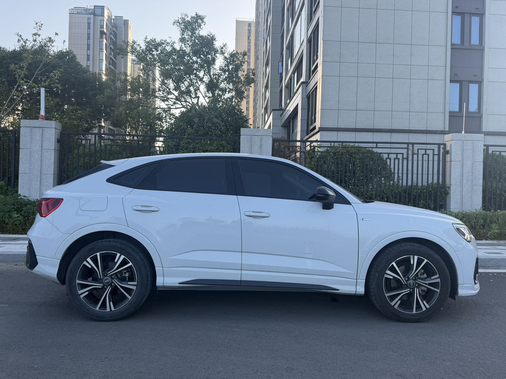 Audi Q3 Sportback 2022 #4 Audi Q3 Sportback 2022 car image #4