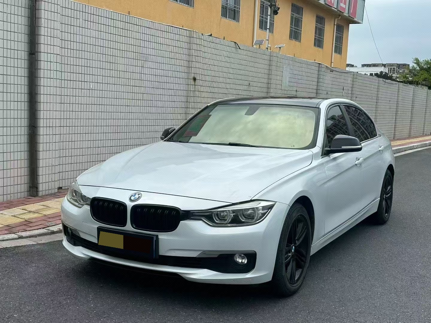 BMW 3 Series 2016 BMW 3 Series 2016 car image