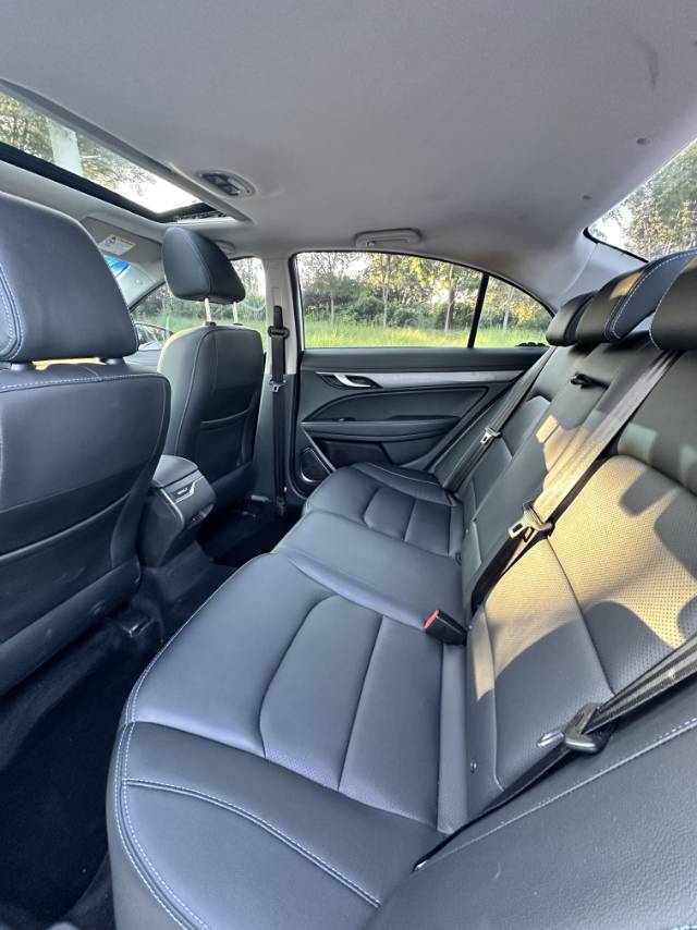 GEELY Emgrand New Energy 2018 #5 GEELY Emgrand New Energy 2018 car image #5