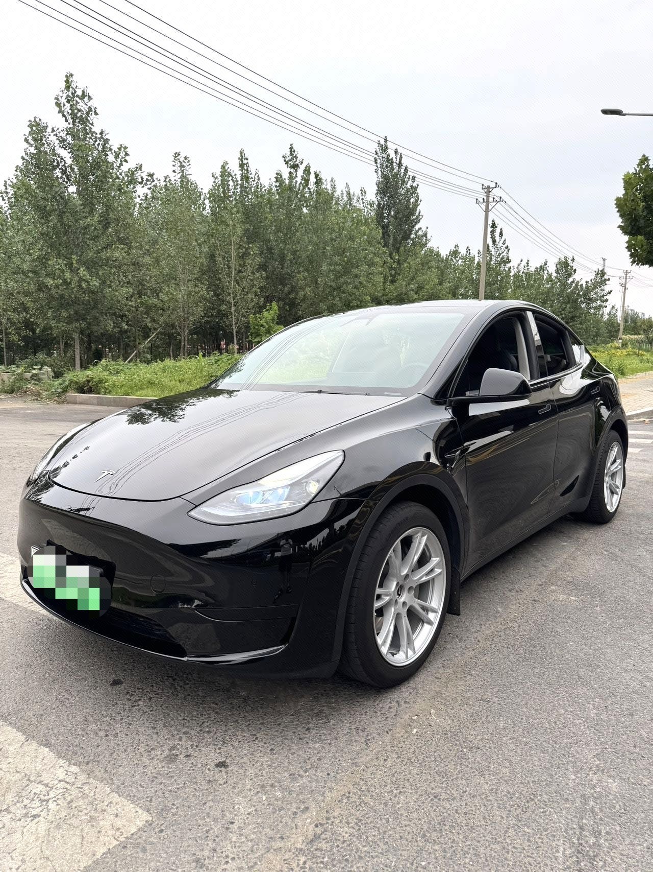 Tesla Model Y 2023 Tesla Model Y 2023 car image