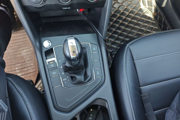 Volkswagen Tharu 2020 immagine di auto #14