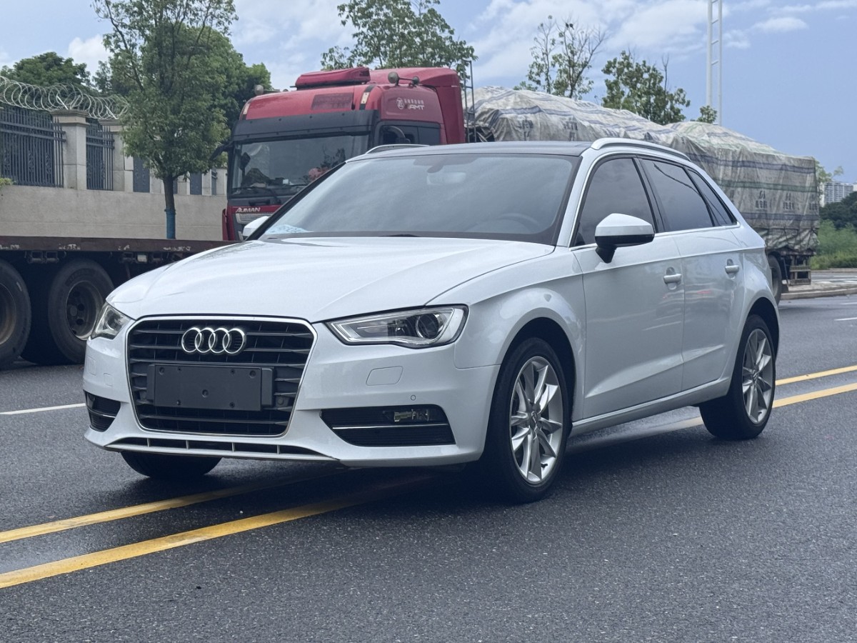 Audi A3 2016 Audi A3 2016 immagine di auto