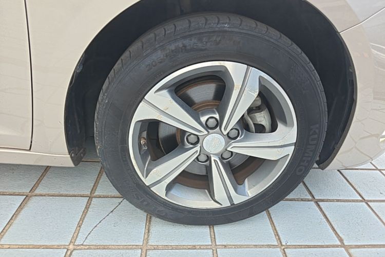 GEELY Emgrand GL 2019 car image #9