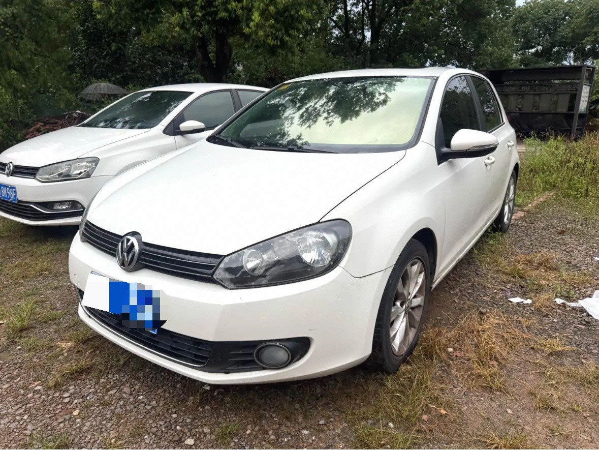 Volkswagen Golf 2012 صورة سيارة 