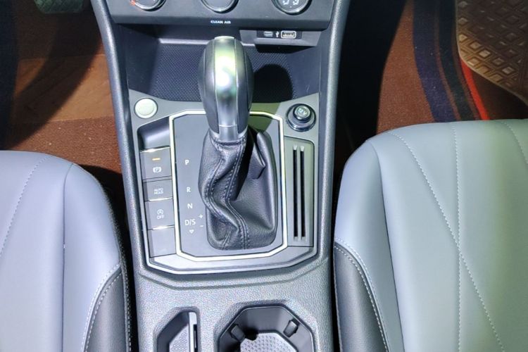 Volkswagen Lavida 2024 car image #14