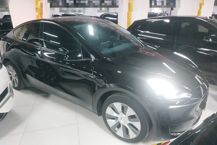 Tesla Model Y 2022 #6 Tesla Model Y 2022 immagine di auto #6
