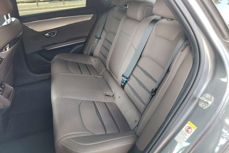 BYD Han 2022 image de voiture #13