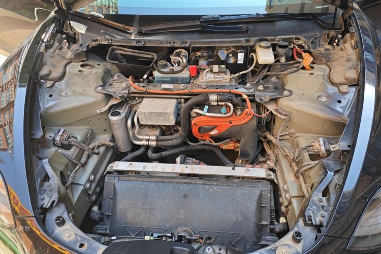 Tesla Model 3 2023 car image #22