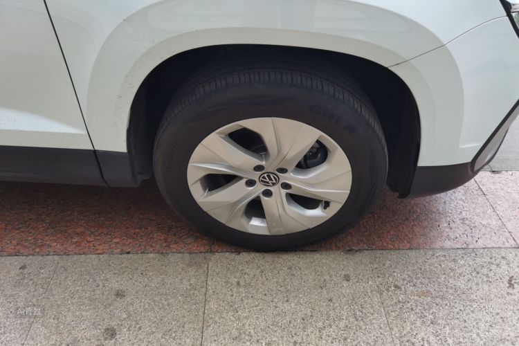 Volkswagen Tharu 2023 car image #9