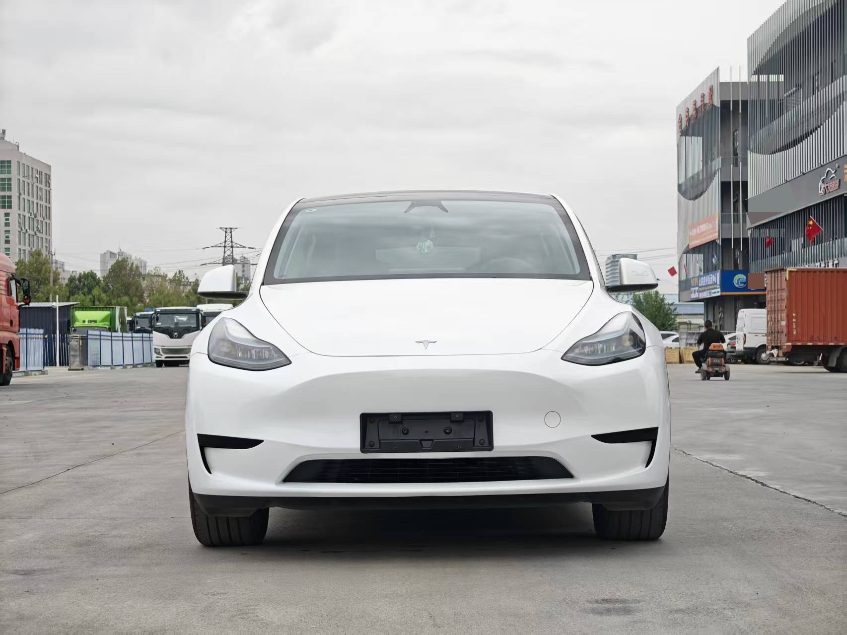 Tesla Model Y 2024 #2 Tesla Model Y 2024 imagen de coche #2