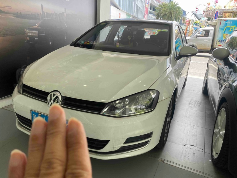 Volkswagen Golf 2016 car image 