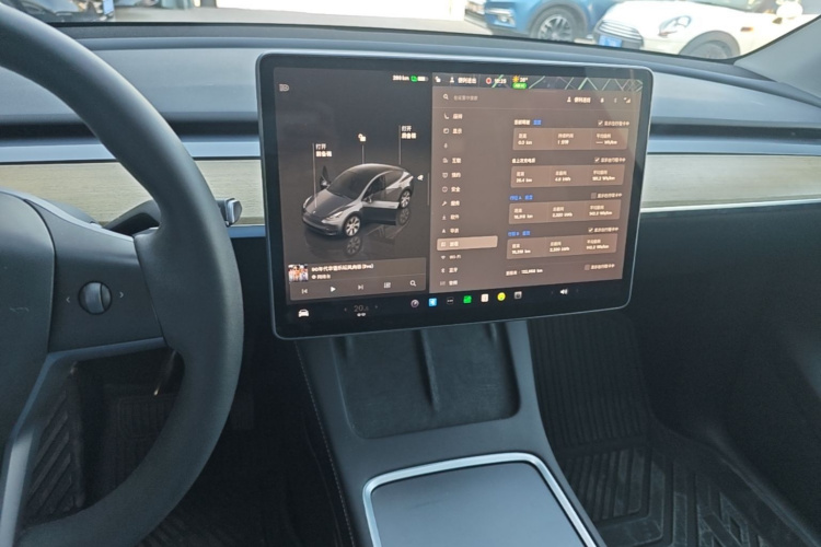 Tesla Model Y 2022 #10 Tesla Model Y 2022 car image #10