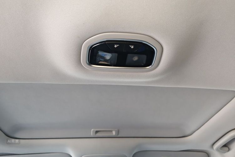 GEELY Emgrand 2020 car image #20