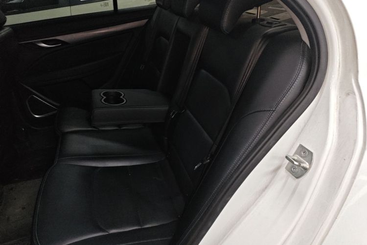 GEELY Emgrand New Energy 2021 car image #17