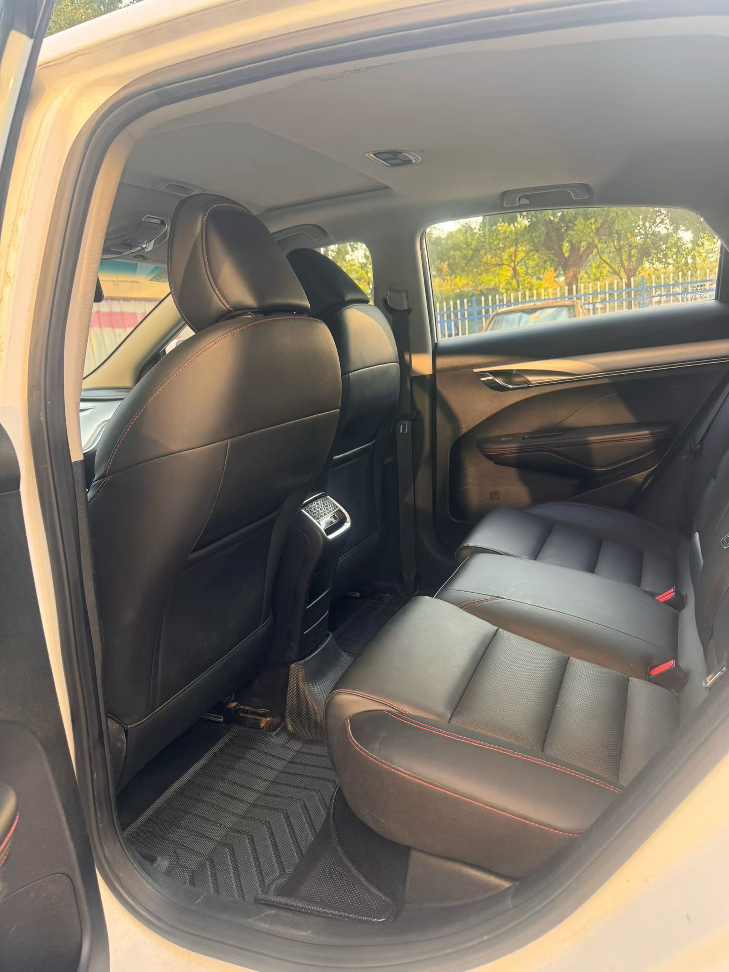 GEELY Binray 2020 #7 GEELY Binray 2020 изображение автомобиля #7