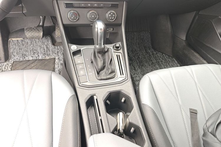 Volkswagen Lavida 2022 #14 Volkswagen Lavida 2022 car image #14