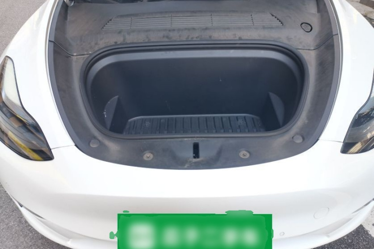 Tesla Model Y 2021 #18 Tesla Model Y 2021 car image #18