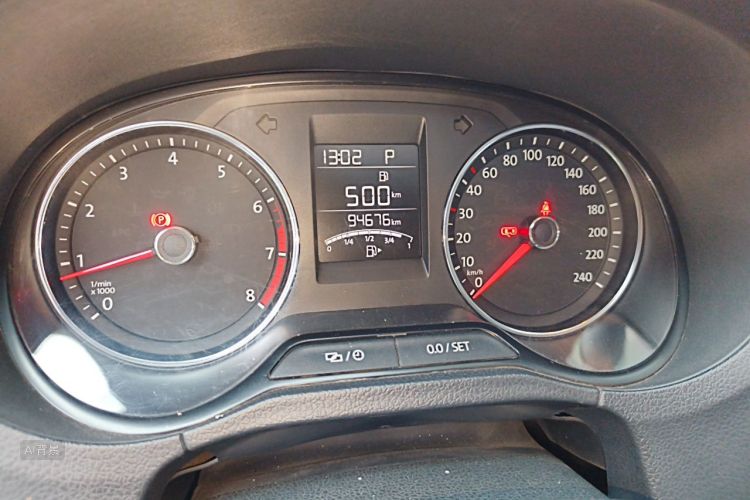 Volkswagen Polo 2016 car image #14