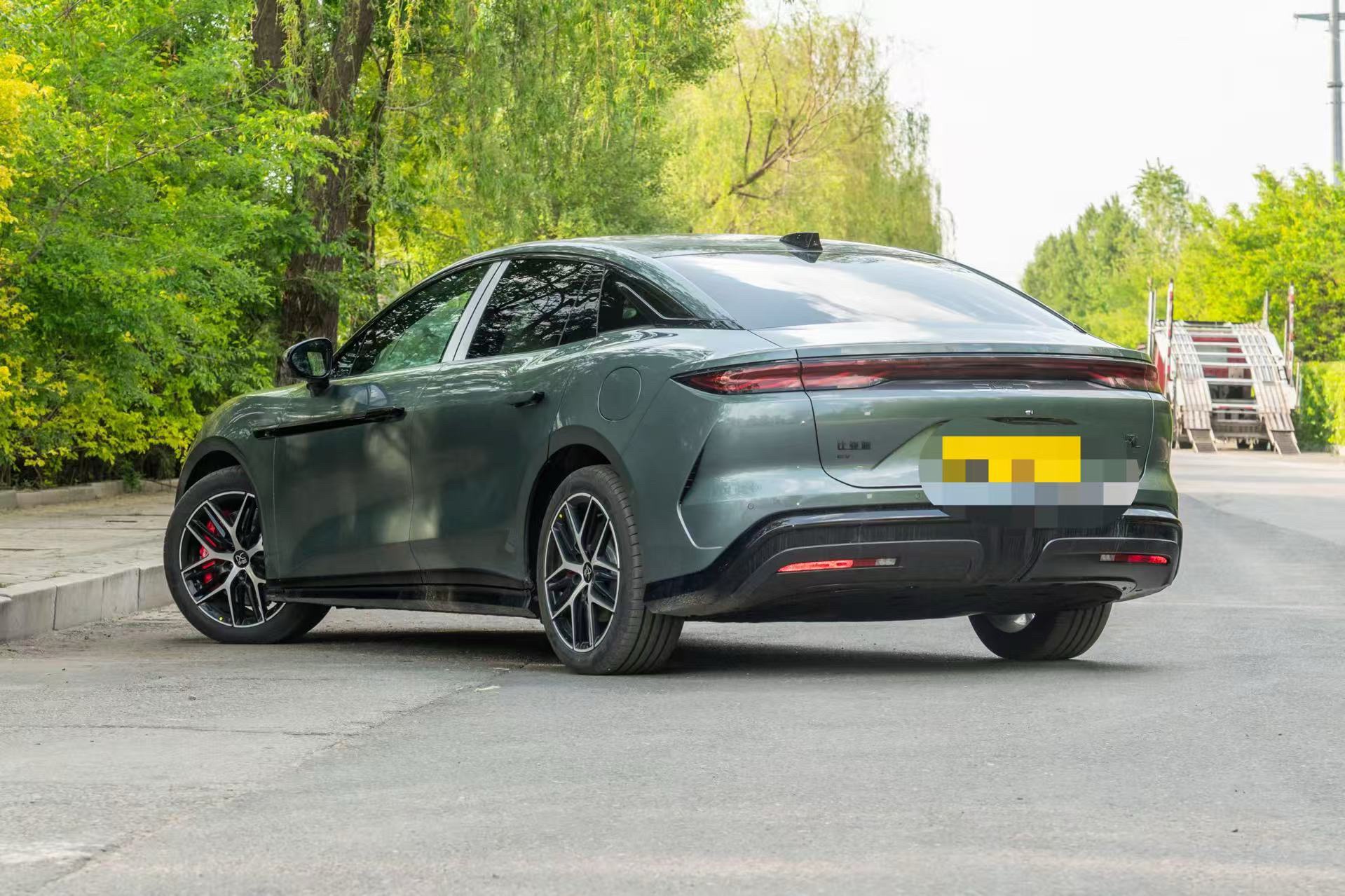 BYD HanL 2025 car image #3