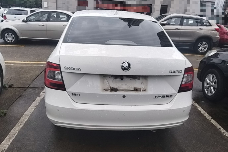 Skoda Rapid 2016 #6 Skoda Rapid 2016 car image #6