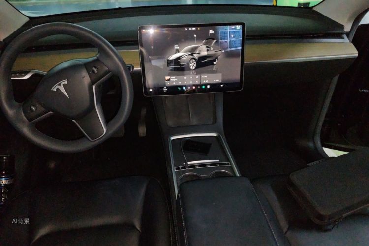 Tesla Model Y 2022 car image #11