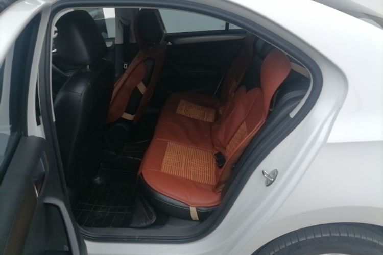 Volkswagen Santana 2016 immagine di auto #17