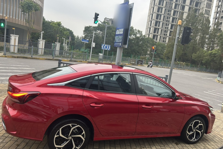 MG 5 2024 #6 MG 5 2024 imagen de coche #6