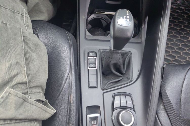 BMW X1 2019 car image #14