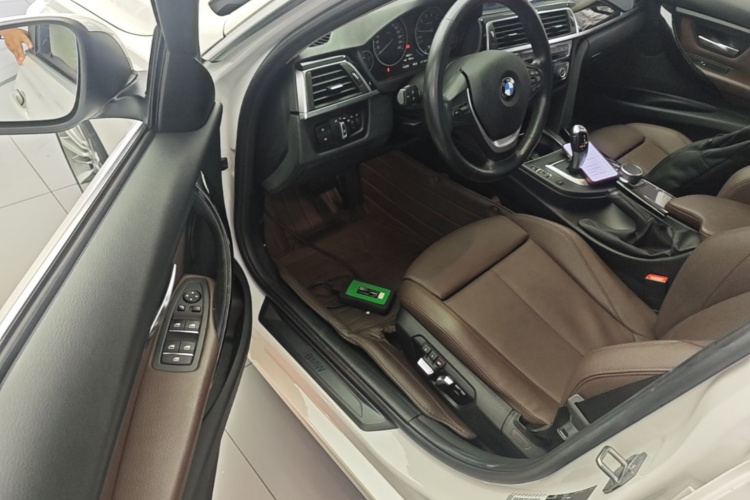 BMW 3 Series 2019 #16 BMW 3 Series 2019 immagine di auto #16