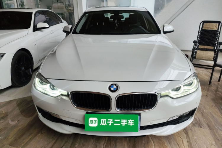 BMW 3 Series 2017 car image #3