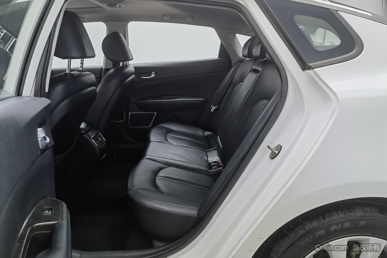 Kia K5 2016 car image #16