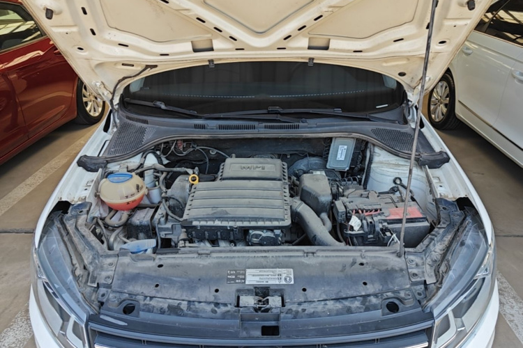 Volkswagen Santana 2017 car image #22