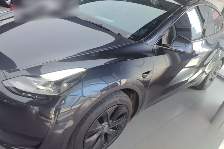 Tesla Model Y 2024 #2 Tesla Model Y 2024 immagine di auto #2