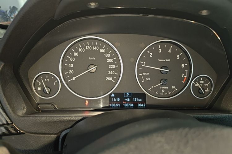 BMW 3 Series 2015 car image #12