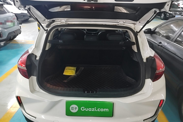 GEELY Emgrand GS 2019 car image #19