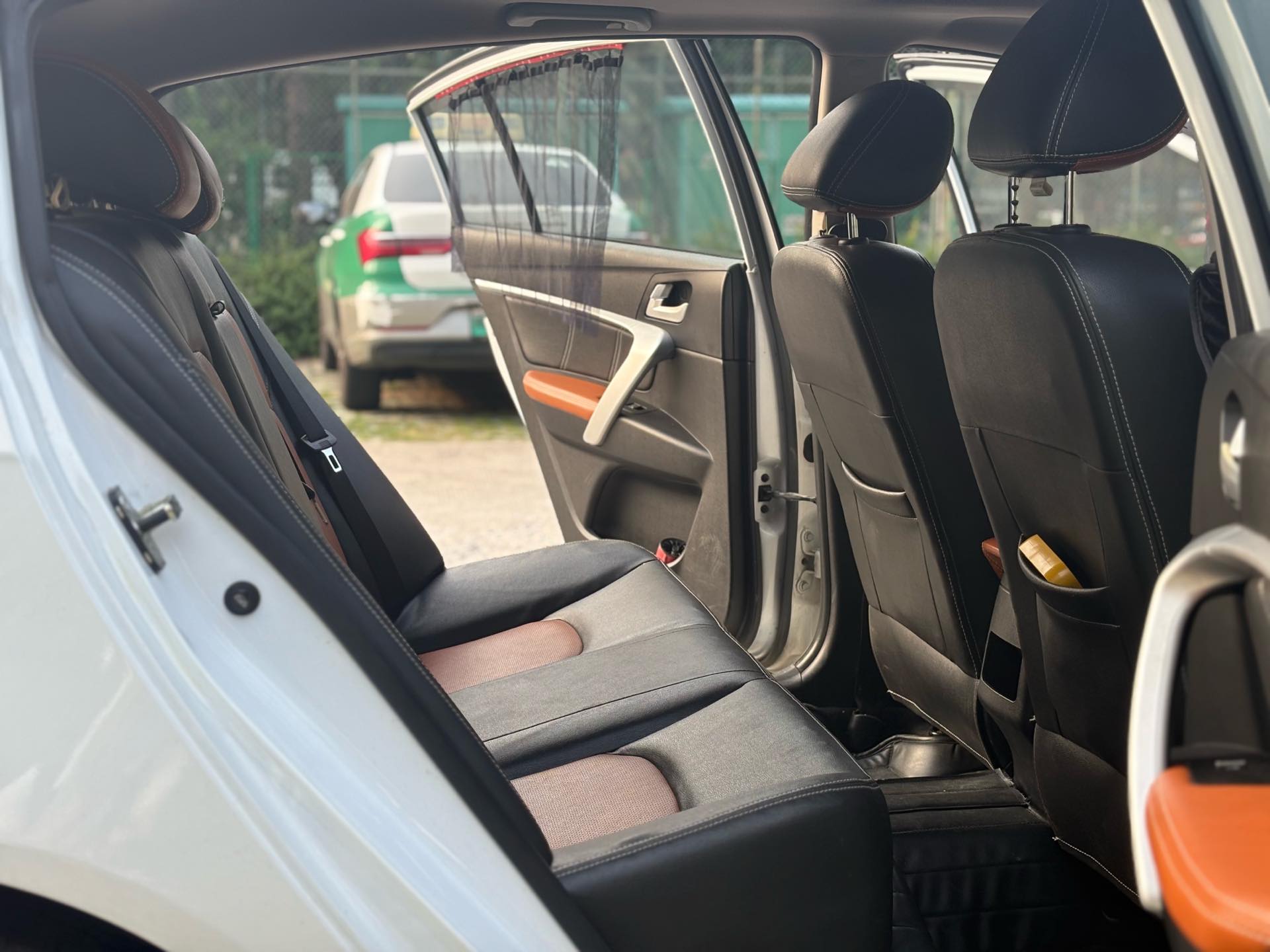 GEELY Emgrand 2016 immagine di auto #7