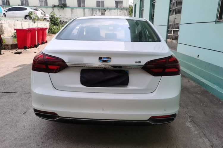 GEELY Emgrand 2018 car image #6