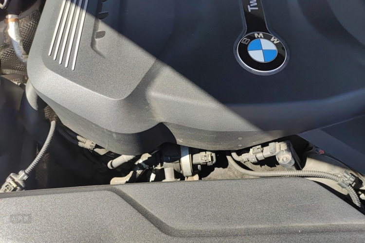 BMW 3 Series 2019 #22 BMW 3 Series 2019 car image #22
