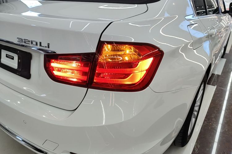 BMW 3 Series 2015 #8 BMW 3 Series 2015 car image #8