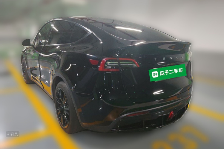 Tesla Model Y 2023 #5 Tesla Model Y 2023 car image #5