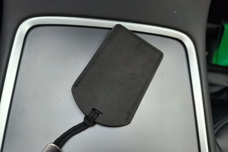 Tesla Model Y 2023 #9 Tesla Model Y 2023 car image #9