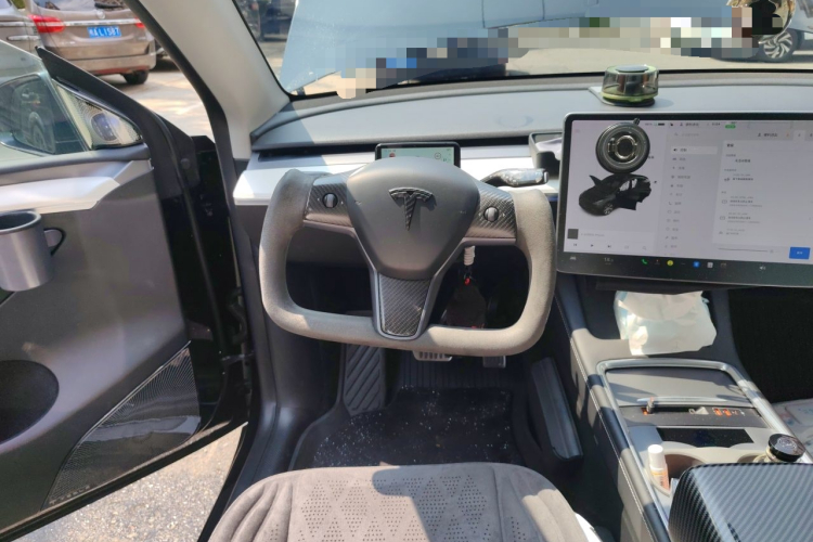 Tesla Model Y 2021 #11 Tesla Model Y 2021 car image #11