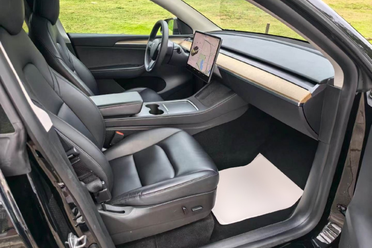 Tesla Model Y 2022 #25 Tesla Model Y 2022 car image #25