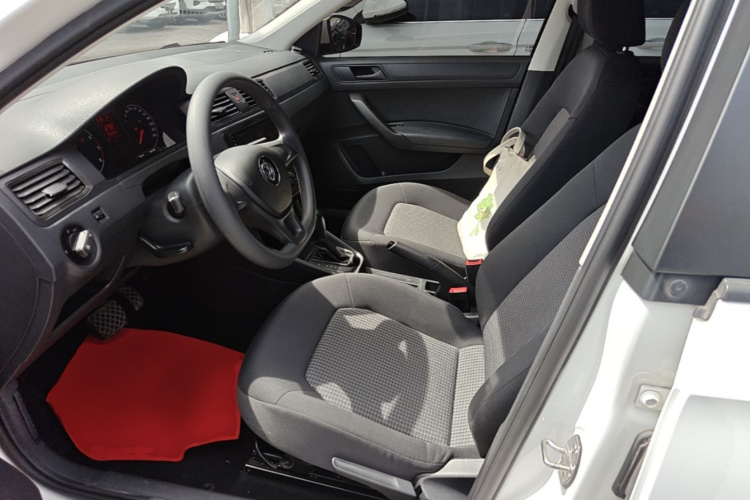 Volkswagen Santana 2019 #15 Volkswagen Santana 2019 car image #15
